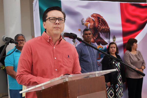 Ayuntamiento lleva a cabo la ceremonia cívica de honores a la Bandera Nacional