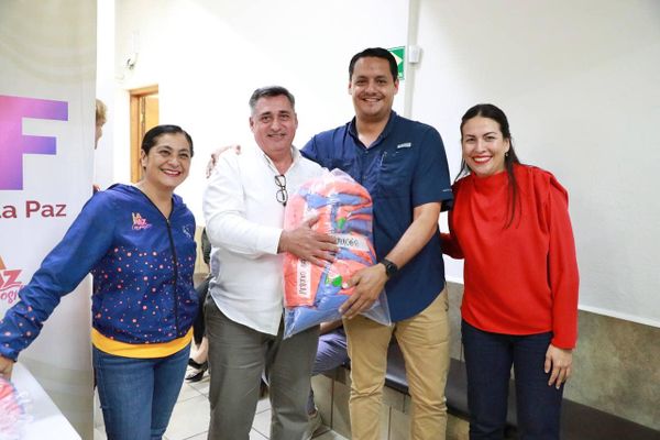 Presentan al Presidente Honorario del Sistema Municipal DIF La Paz