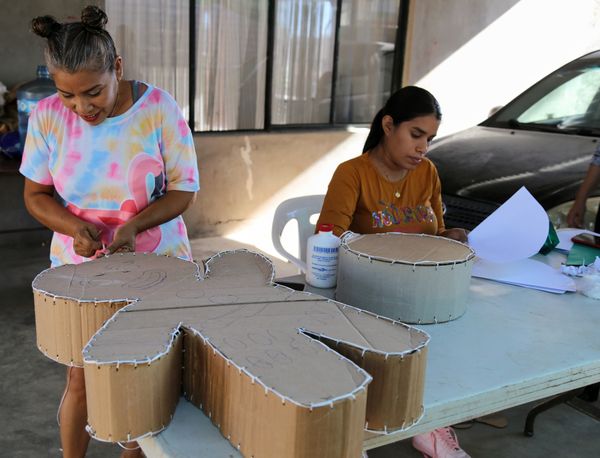 Promueve Ayuntamiento de La Paz Cursos Productivos en El Centenario
