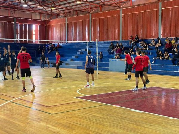 Concluyen mejoras de la duela en la cancha “Manuel Gómez Jiménez”