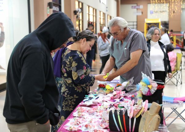 Participaron más de 15 productores locales cada mes en “Expo Artesanos”