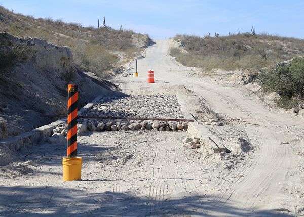 Avanza la rehabilitación de caminos rurales en la Delegación de Los Dolores