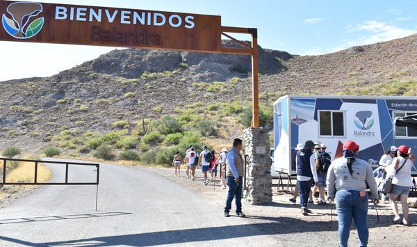 Continúan los horarios de acceso a la Playa Balandra