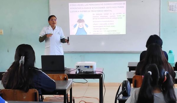 Imparten a jóvenes paceños pláticas preventivas contra la depresión