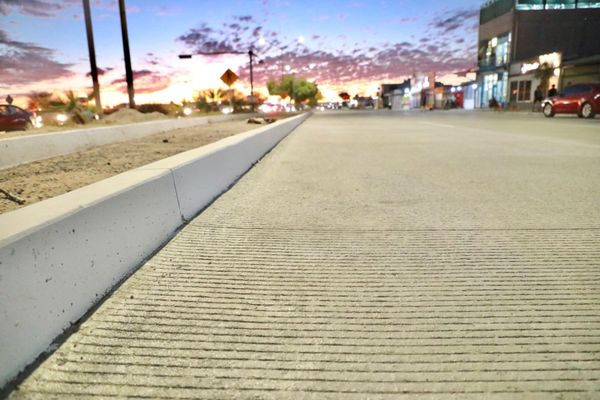 Realiza Alcaldesa recorrido de supervisión en obra de pavimentación del bulevar Pino Pallas