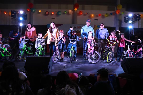 Ofreció Ayuntamiento de La Paz gran Festival de la Niñez