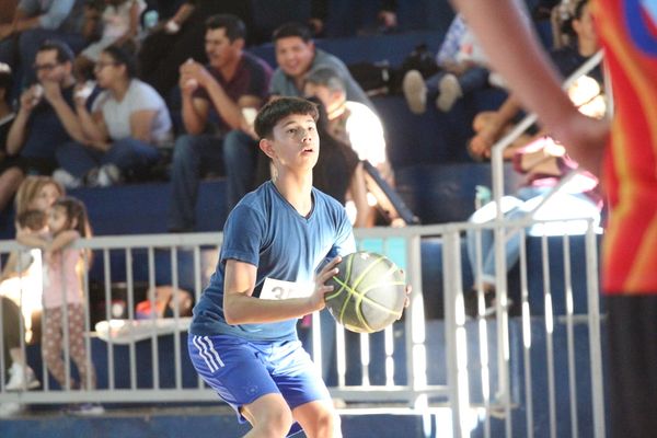 Participan 90 basquetbolistas en los try outs en La Paz