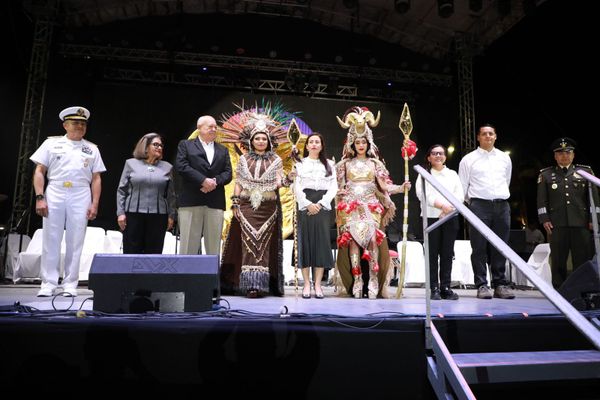 Corona Alcaldesa a la “Reina Calafia 2023”