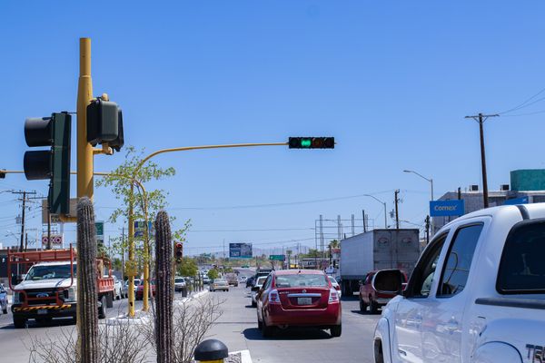 Al 70% el avance en trabajos de mantenimiento, ajuste de tiempo y monitoreo de semáforos.