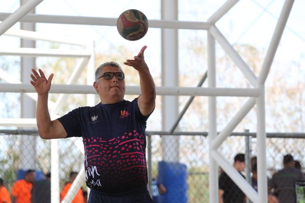 Celebra Ayuntamiento de La Paz a papás con Festival Deportivo