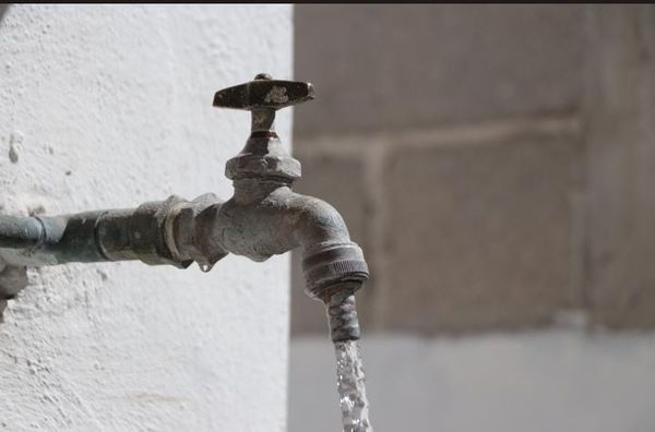 Suministradas 108 colonias con agua potable a través de la red, el 9 de julio: OOMSAPAS La Paz