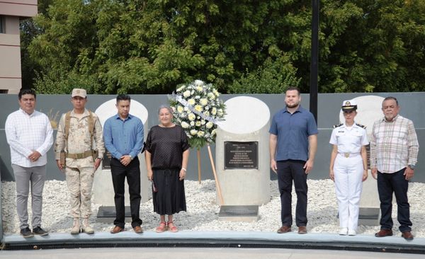 Conmemoran en La Paz el LI Aniversario Luctuoso del Profesor Domingo Carballo Félix