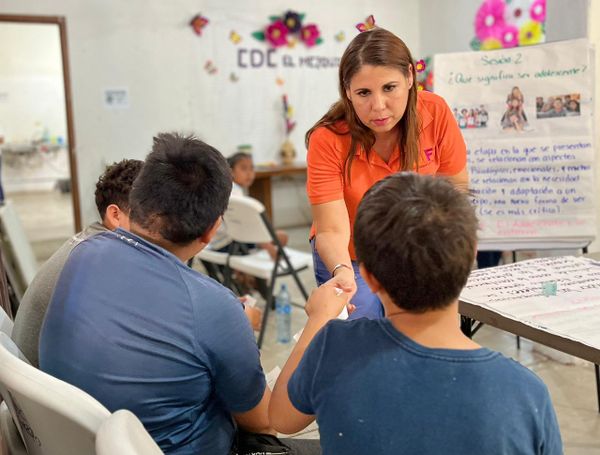 Imparte DIF Municipal pláticas sobre salud y educación sexual en CDC Mezquitito.