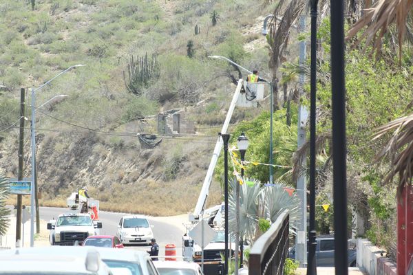 Realiza Servicios Públicos trabajos de limpieza y pintura en Todos Santos.