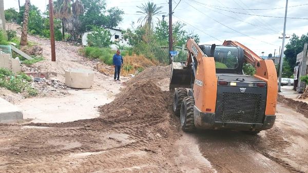 Continúa Servicios Públicos rehabilitando accesos y vías públicas en la ciudad