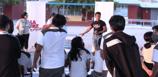 Atienden a estudiantes del CECYTE 14 a través del programa “Yo Soy Joven Responsable”