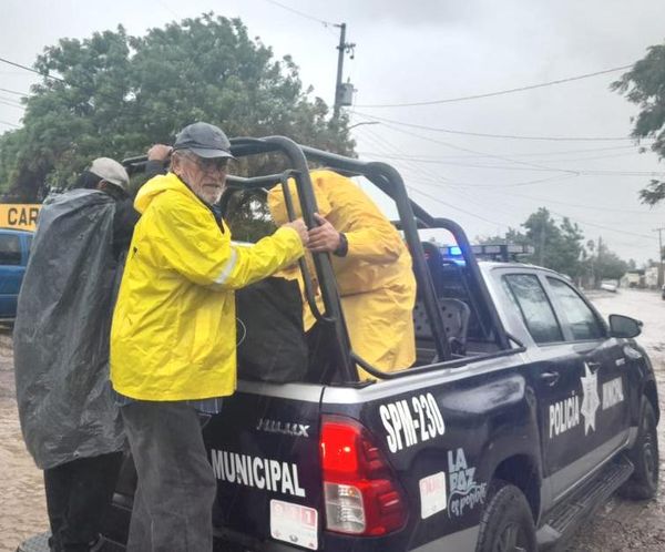 Implementa el Ayuntamiento de La Paz teléfono de emergencia para trasladar a cerca de 150 personas  a albergues temporales