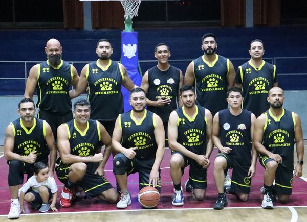 Premian a campeones municipales del Basquetbol de Primera y Segunda Fuerza