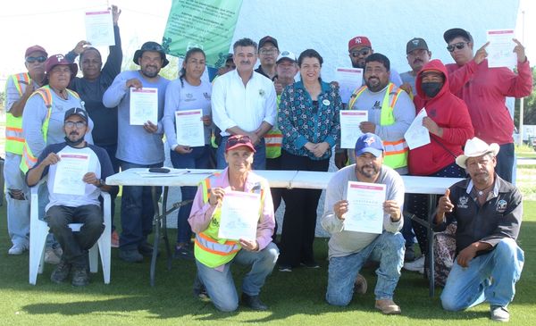 Concluye Curso de Jardinería personal de parques y jardines de Servicios Públicos