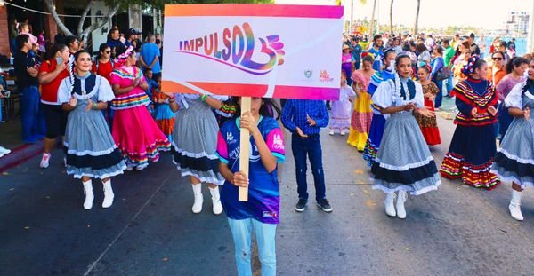 Participarán 400 deportistas paceños en el Desfile del 20 de Noviembre