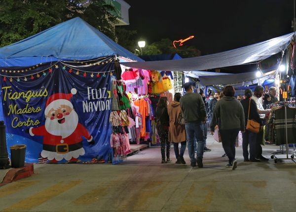 Preparan Ayuntamiento de La Paz y comerciantes Tianguis Navideño 2023