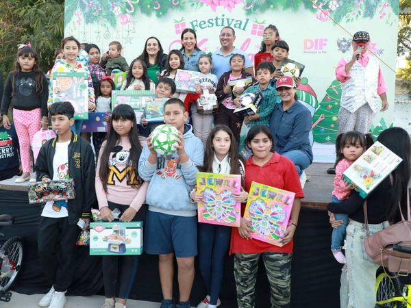 Sonrisas y emoción en el último festival “Navidad en tu Colonia”