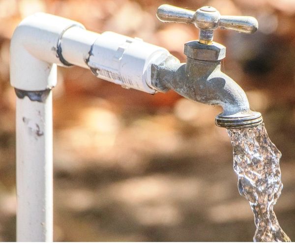 Suministradas 105 colonias con servicio de agua potable por red, el 17 de enero: OOMSAPAS La Paz