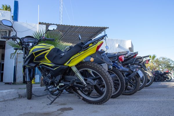 Aplica Tránsito Municipal operativo para inspeccionar a motociclistas