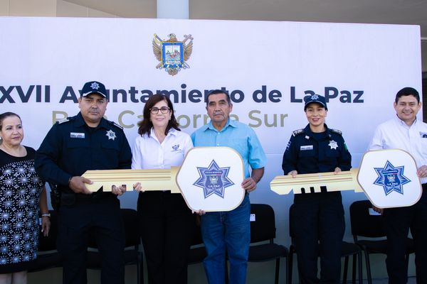 Recibe la Policía Municipal de La Paz patrullas destinadas a Delegaciones y Subdelegaciones.