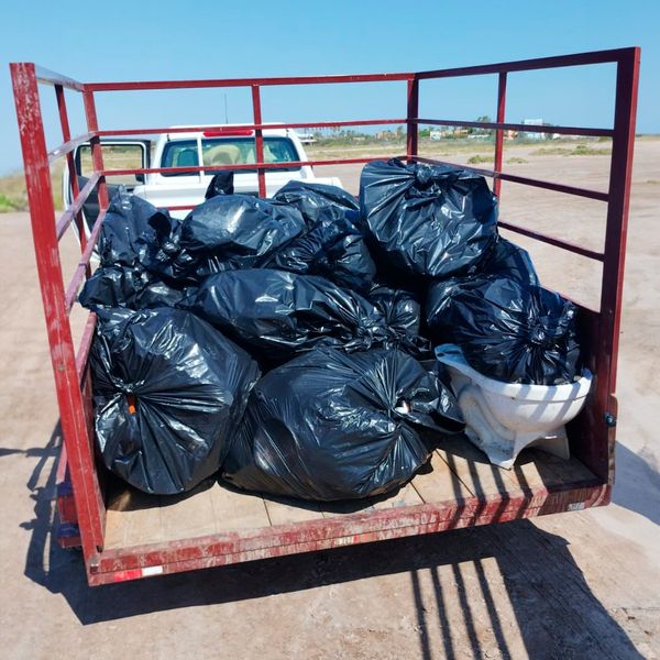 Recolectan más de 92 kilogramos de residuos en playa El Comitán