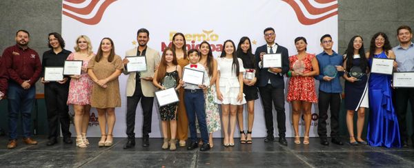 Reconoce Alcaldesa a los ganadores del Premio Municipal de la Juventud 2024