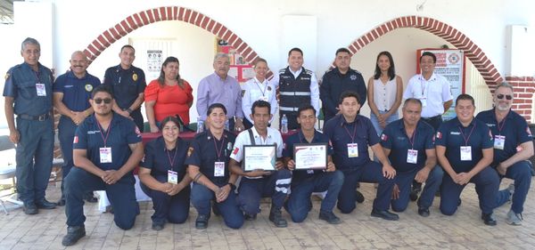 Reconoce Protección Civil Municipal a Bomberos Voluntarios de El Pescadero