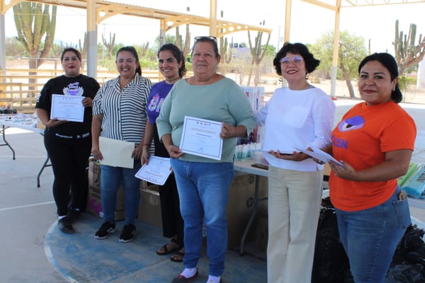 Mujeres de La Pasión concluyen talleres de capacitación y reciben apoyos del IMM