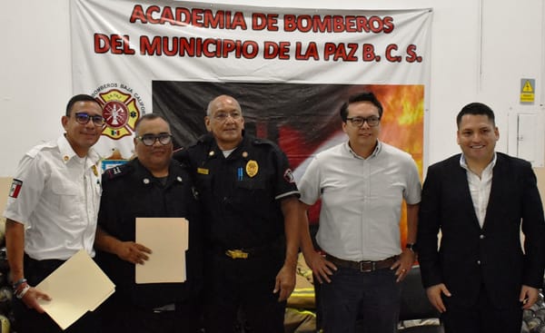 Nombran a nuevo Comandante del Heroico Cuerpo de Bomberos de La Paz