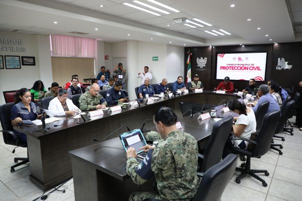 Recomienda Ayuntamiento de La Paz a la población que se resguarde por el paso de tormenta tropical “Ileana”