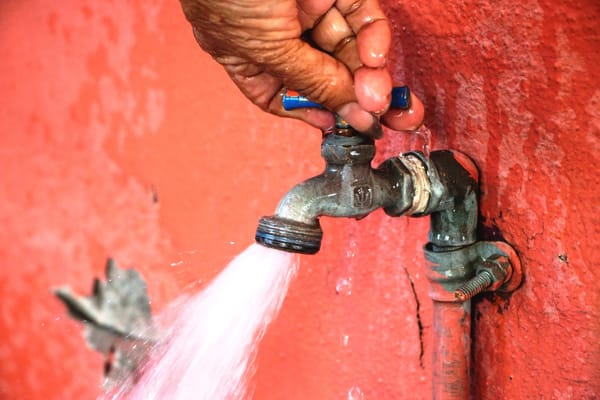 Cumple OOMSAPAS con entrega de agua a 98 colonias de La Paz el 10 de octubre