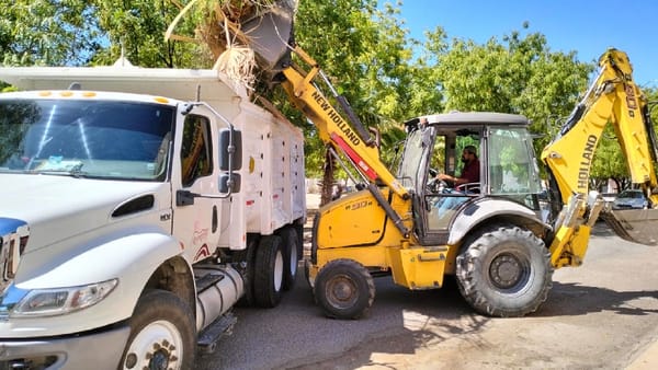 Rehabilita Servicios Públicos más de 20 kilómetros de caminos de terracería en el Municipio