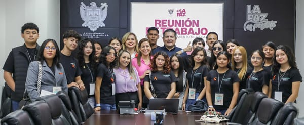 Reconoce Ayuntamiento de La Paz a integrantes del Parlamento de la Juventud Sudcaliforniana 2024