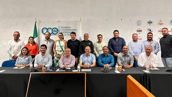 Participa Ayuntamiento de La Paz en encuentro con representantes del sector empresarial