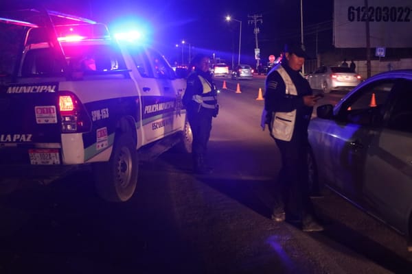 Aplican operativo de alcoholimetría en vialidades de La Paz
