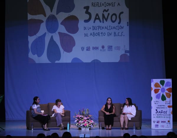 Realizan conversatorio sobre despenalización del aborto en BCS