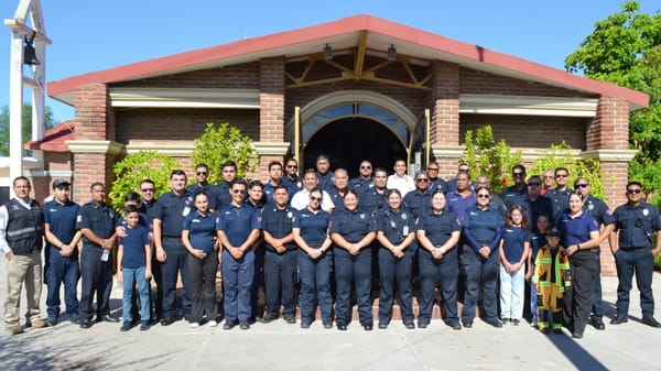 Celebran 66 aniversario de la fundación del H. Cuerpo de Bomberos de La Paz
