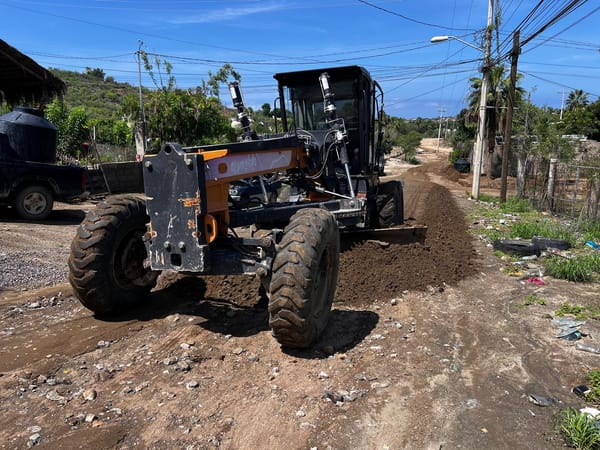 Bajo el programa “Reconstruyendo La Paz” se puso en marcha la rehabilitación en Todos Santos y San Blas