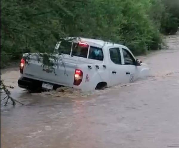 Contingencia por crecida de arroyo durante trabajos de reparación en el Acueducto El Carrizal
