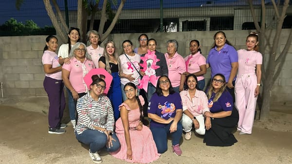 Promueve Ayuntamiento de La Paz prevención del cáncer de mama con encuentro de mujeres