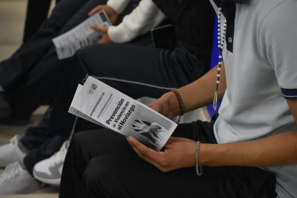 Promueve Ayuntamiento de La Paz prevención de violencia en el noviazgo