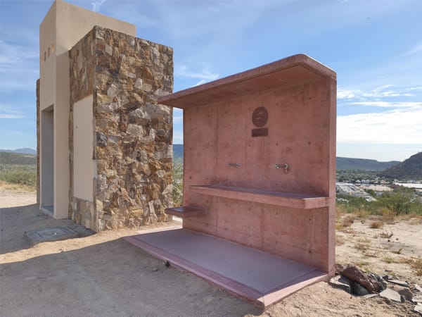 Inaugura Milena Quiroga bebedero de Agua Bienestar en el Cerro Atravesado