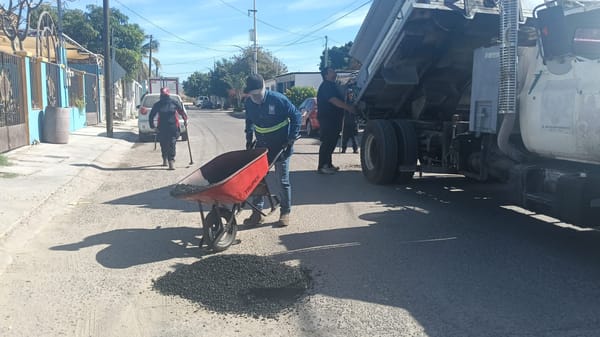 Atiende Servicios Públicos Municipales 111 reportes de baches a través de App La Paz