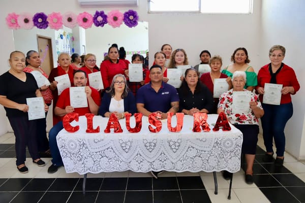 Capacitan a más de 100 personas en oficios para fortalecer la economía familiar en La Paz