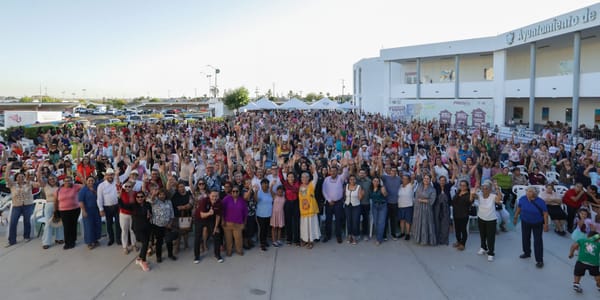Milena Quiroga reconoce a las madres paceñas y refrenda su respaldo